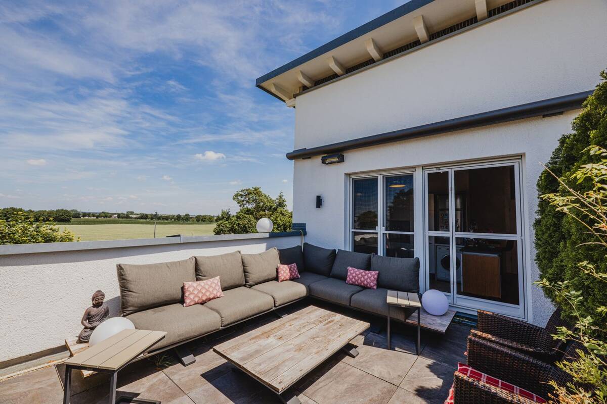 Attraktive 3-Zimmerwohnung mit sonniger Dachterrasse – 85375 Neufahrn bei Freising – Bild 1 von 8