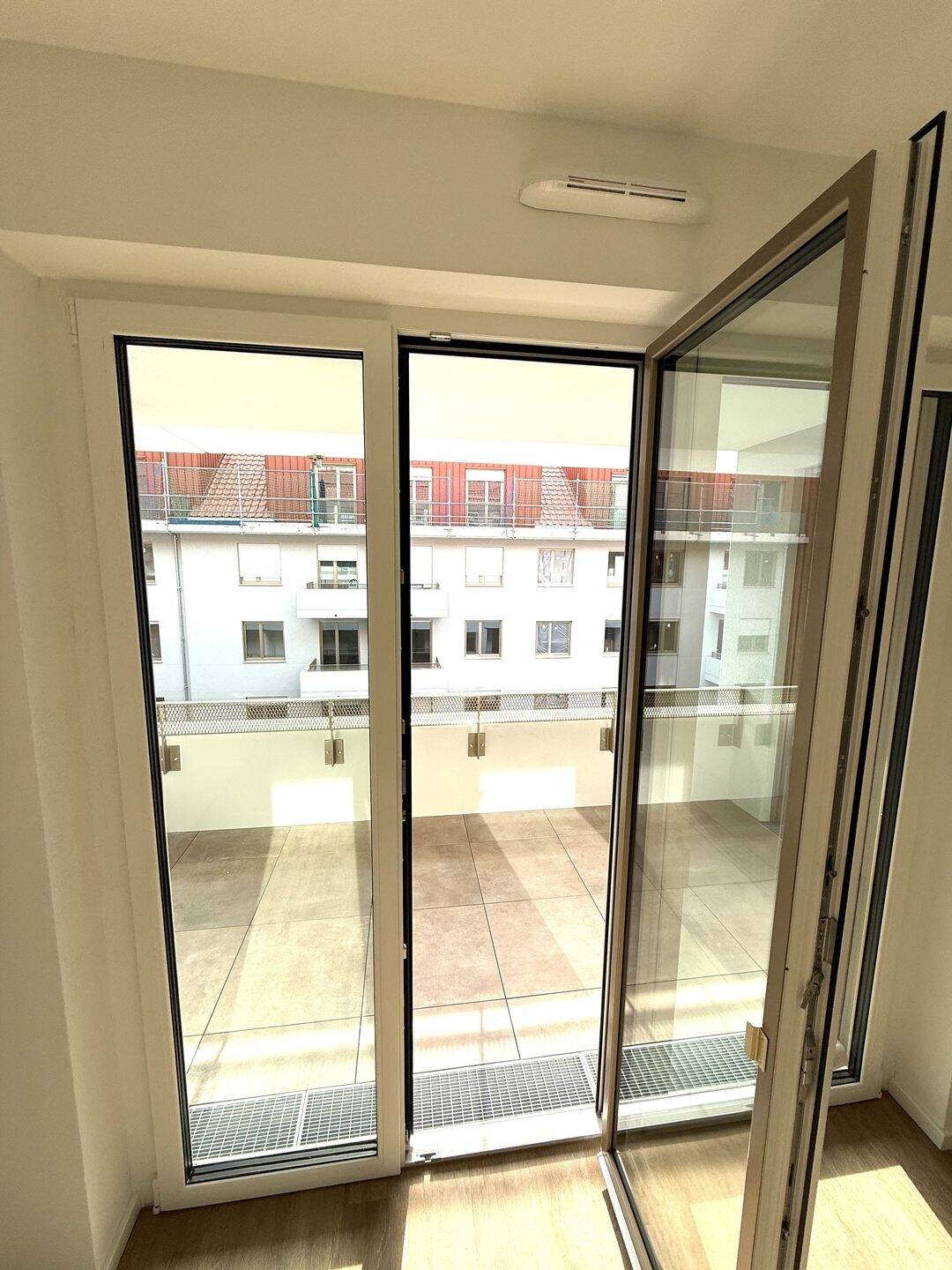 Exklusive Neubau-Eigentumswohnung in List / Vahrenwald - 4 Zimmer mit Loggia, Terrasse und Garten – Hannover – Vorschaubild 6