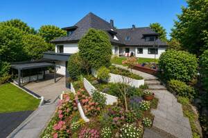 Exklusive und großzügige Villa mit Schwimmbad in ruhiger Lage – 40627 Düsseldorf – Vorschaubild 2