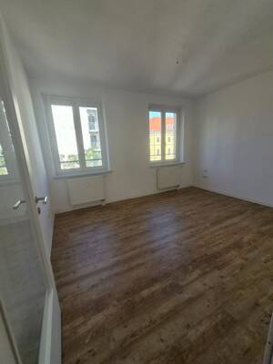 Wohnen in bester Altstadtlage – frisch renoviert mit Blick auf Frauenkirche und Kulturpalast – 1067 Dresden – Vorschaubild 5