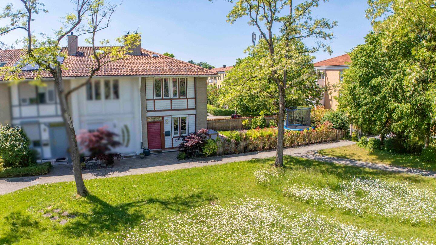 Familienglück auf Erbpacht mit 2 tollen Terrassen