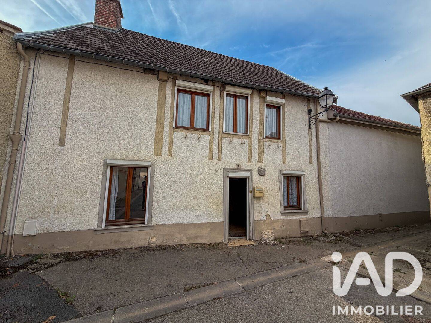 Maison 5 pièces 124 m² · à Aÿ-Champagne · 123,9 m² · 117 000 €