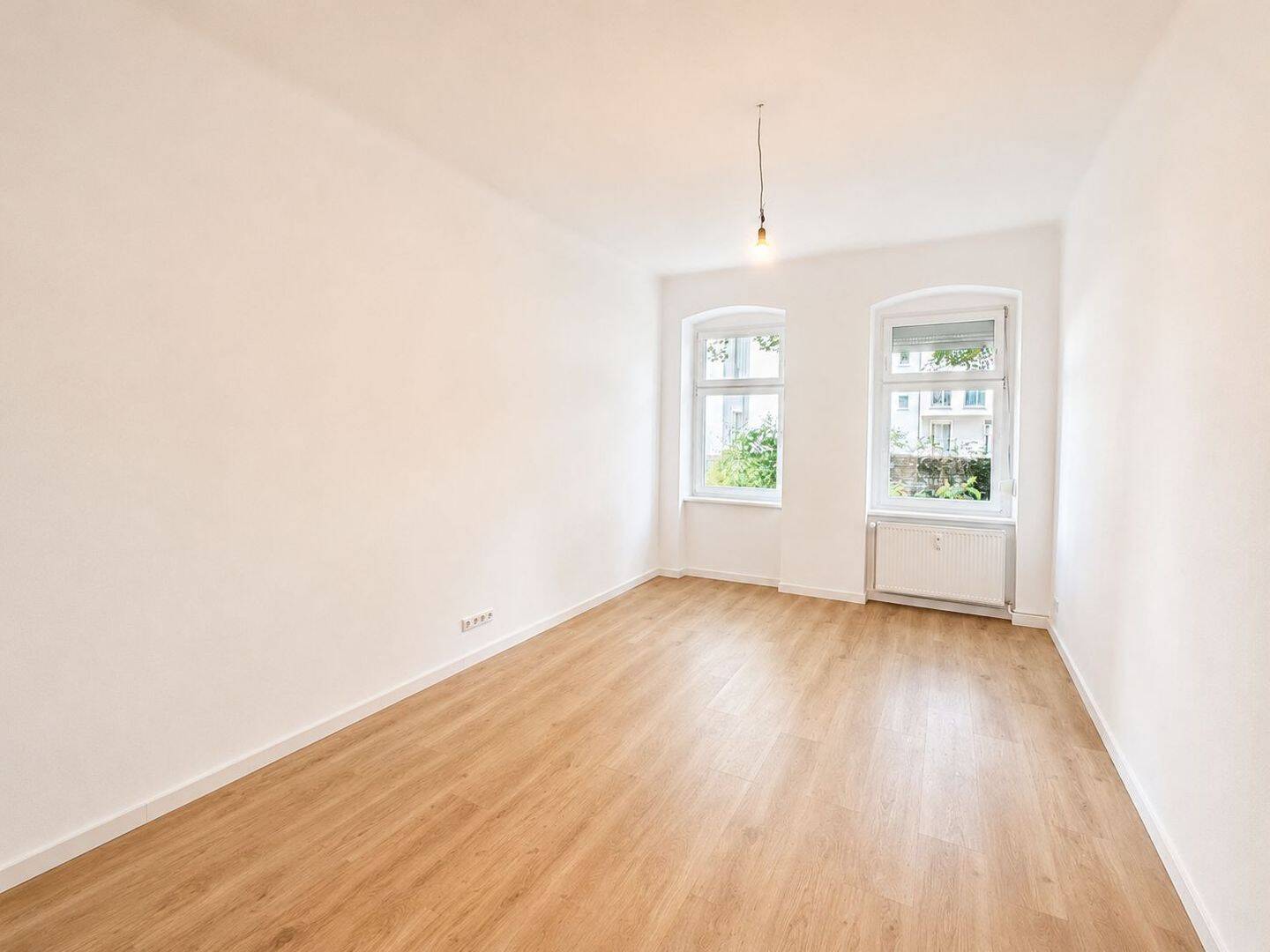 Helle 2-Zimmer-Wohnung mit Einbauküche in Berlin-Alt-Treptow – Berlin – Vorschaubild 2
