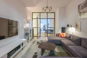 Exklusives Altbau-Loft im Samariterkiez 108 m² mit 25 m² Terrasse – 10247 Berlin – Vorschaubild 1