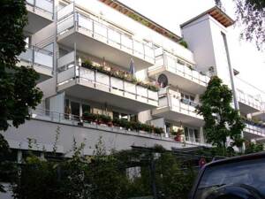 Gemütliche 2 Zimmer-Wohnung mit Sonnenbalkon im Herzen von Deutz