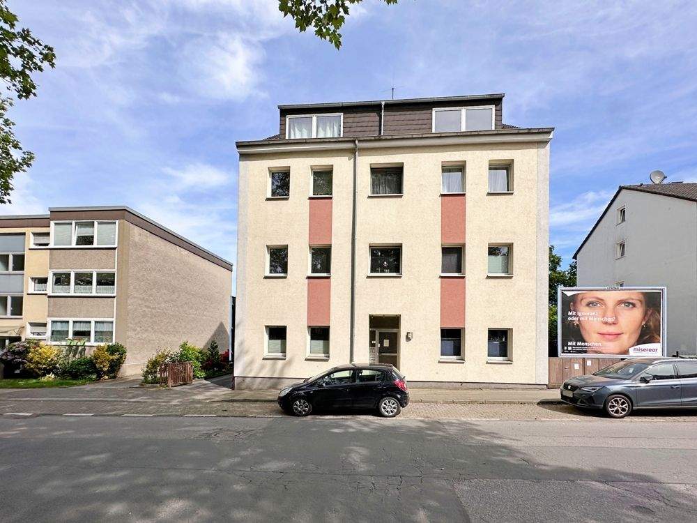 Gepflegtes Mehrfamilienhaus + Baugrundstück in BO-Wattenscheid als Kapitalanlage – Bochum – Bild 1 von 9