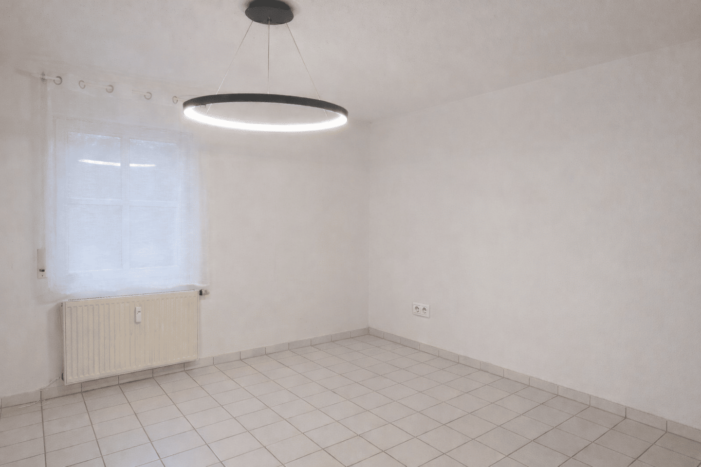Provisionsfrei --- schöne helle 2-Zimmer-Terrassenwohnung mit Stellplatz, Gemeinschaftsgarten & -pool – Birkenfeld – Vorschaubild 6
