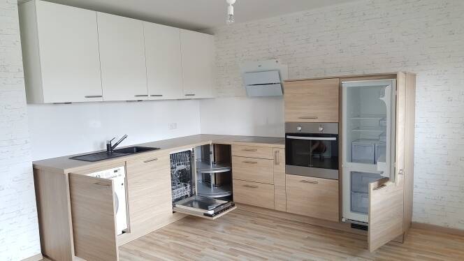 Schöne, renovierte 2-Zimmer- Wohnung mit EBK, zwei Balkonen und TG- Stellplatz. Provisionsfrei! – Nürnberg – Vorschaubild 6