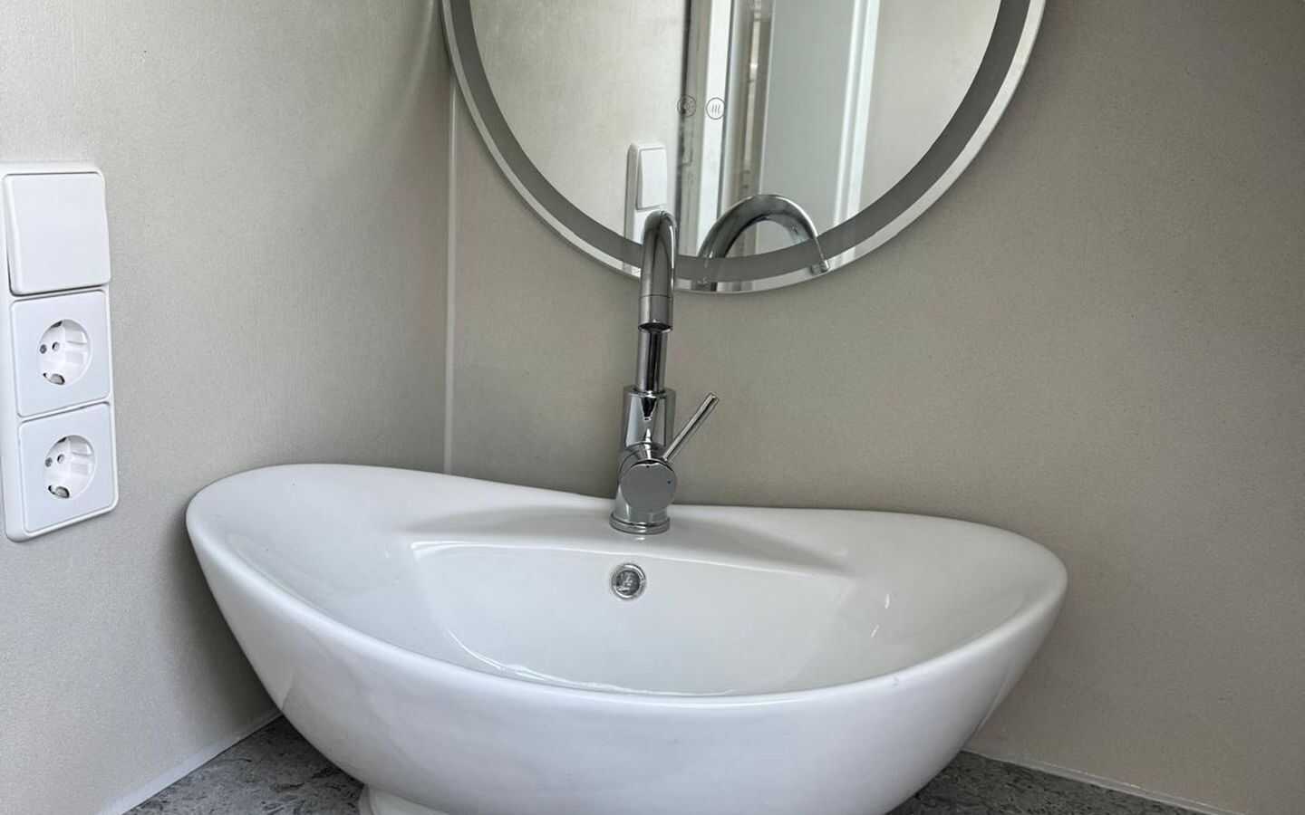 Wohnen auf Zeit mieten in Karlsruhe - möblierte 2-Zimmer-Wohnung buchen – Karlsruhe – Vorschaubild 3