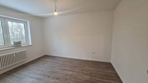 Auf gute Nachbarschaft: ansprechende 2,5-Zimmer-Wohnung frisch saniert! – 24143 Kiel – Vorschaubild 2