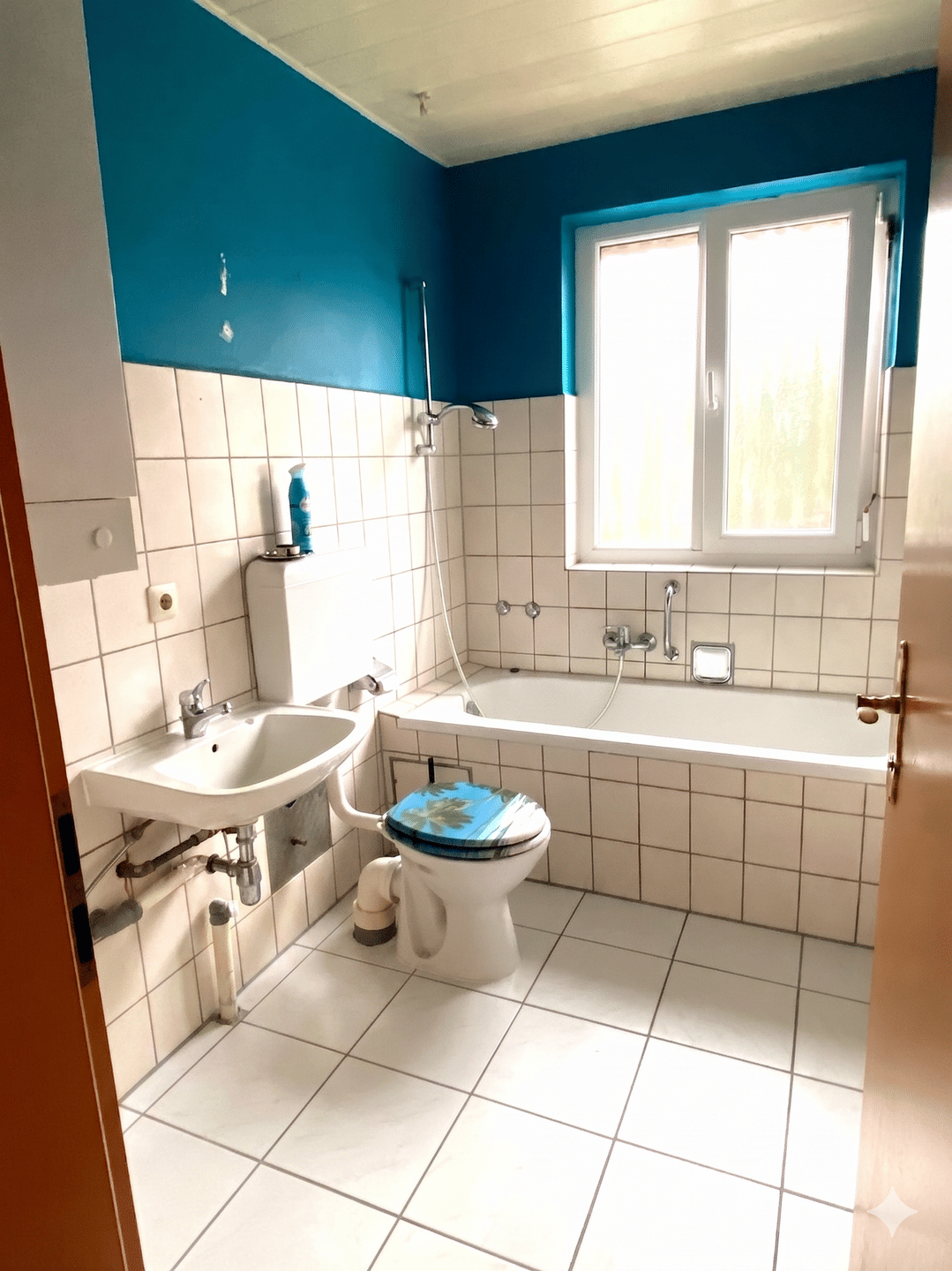 Attraktive 3,5-Zimmer-Wohnung mit Balkon & Kamin in Heilbronn – Heilbronn – Vorschaubild 2