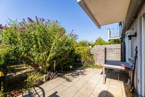 HEGERICH: Ihr neues Familienglück in Fürth-Sack - Schönes Reihenmittelhaus mit Terrasse und Garten – 90765 Fürth – Vorschaubild 4