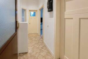 Charmante Altbauwohnung mit grünem Balkon & hohen Decken – 70435 Stuttgart – Vorschaubild 8