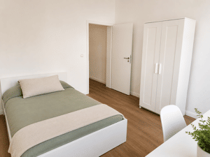 Möbliertes Zimmer in Frauen-WG nur für Frauen - Erstbezug nach Komplettsanierung – 21075 Hamburg – Vorschaubild 3