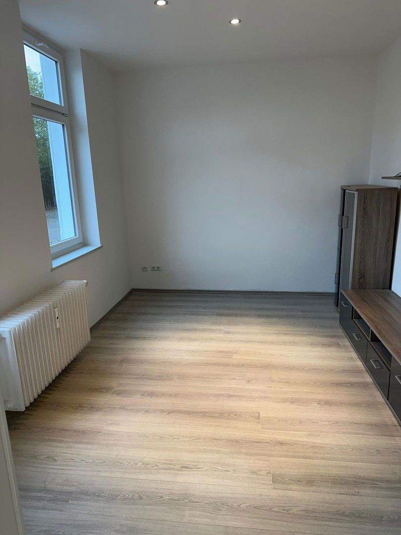 von Privat: Renoviertes 2-Zi-Appartment | OB-Sterkrade | inkl. EBK | 50m²