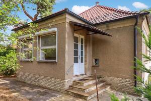Wohnen am Waldrand: Gepflegtes Haus mit ruhigem Grundstück – 12559 Berlin – Vorschaubild 9