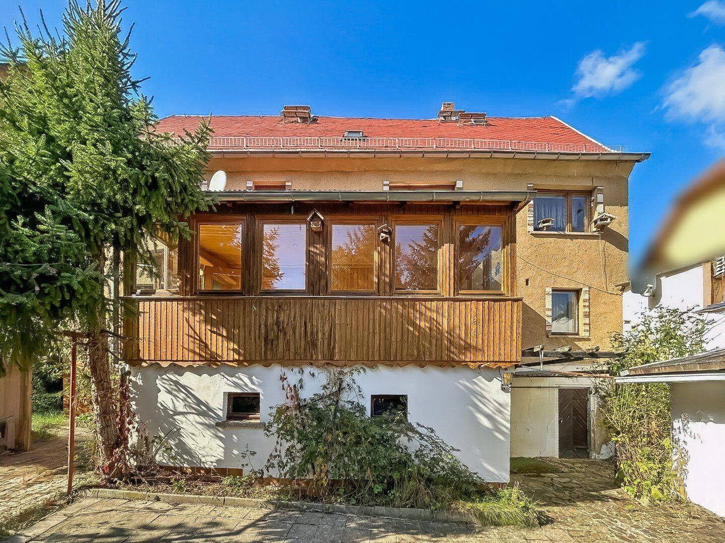 Großzügiges Familienhaus mit Wintergarten und vielseitigen Nutzungsmöglichkeiten in Frohburg – Kohren-Sahlis – Vorschaubild 3