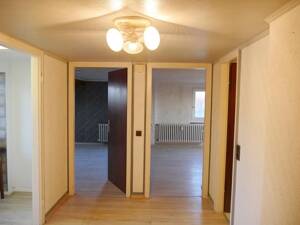 Duisburg-Fahrn: Großzügige 3-Zimmer-Wohnung im Dachgeschoss – 47179 Duisburg – Vorschaubild 4