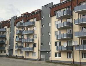 Großzügige 2-Zimmer-Dachgeschosswohnung mit Aufzug und Kellerraum