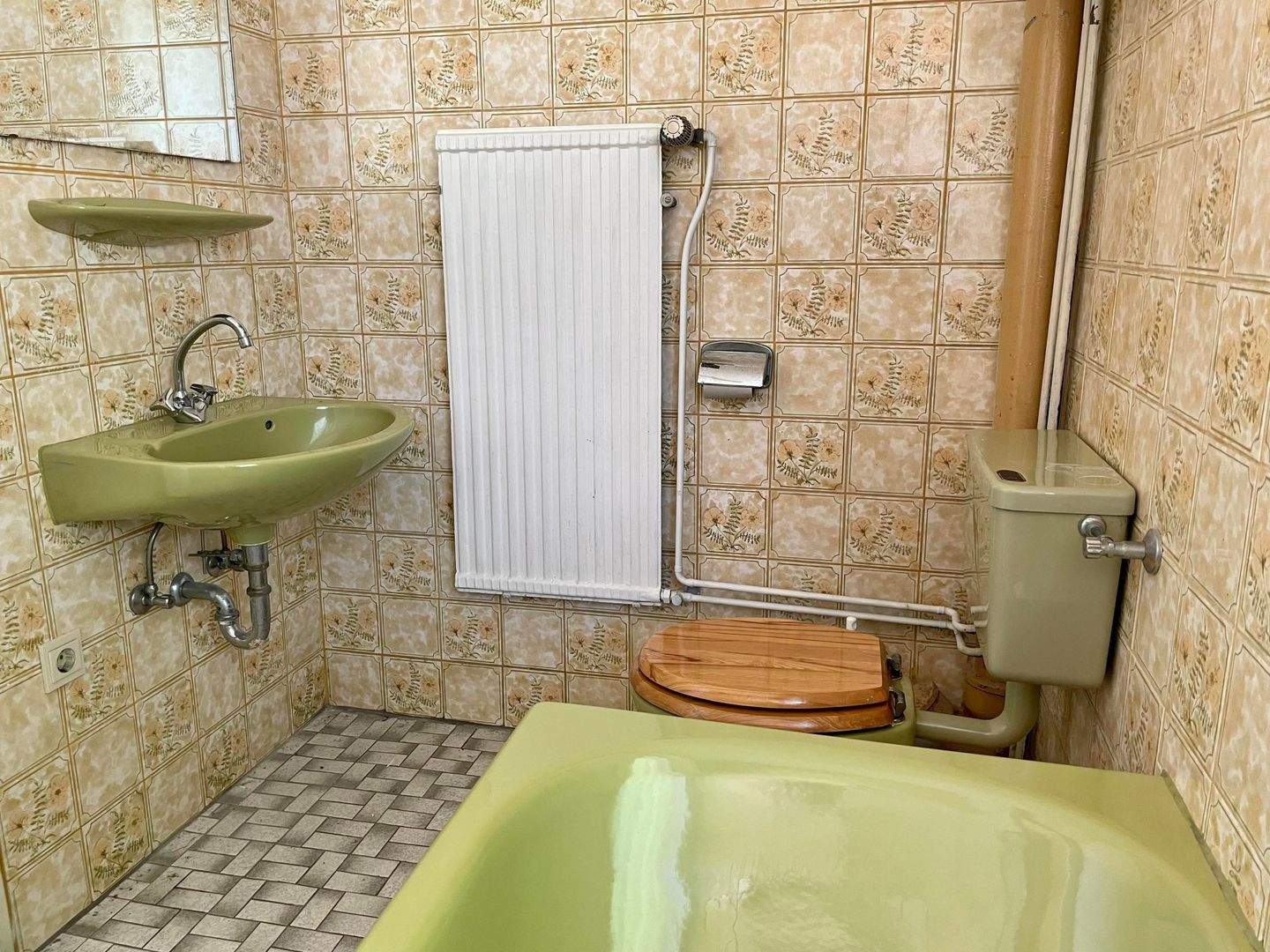 Charmantes 3-Familienhaus mit viel Platz für Ihre Ideen – Holzminden – Vorschaubild 9