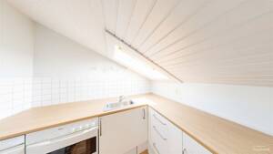 Zentral und dennoch ruhig / Dachgeschosswohnung mit Balkon in Prien am Chiemsee – 83209 Prien am Chiemsee – Vorschaubild 8