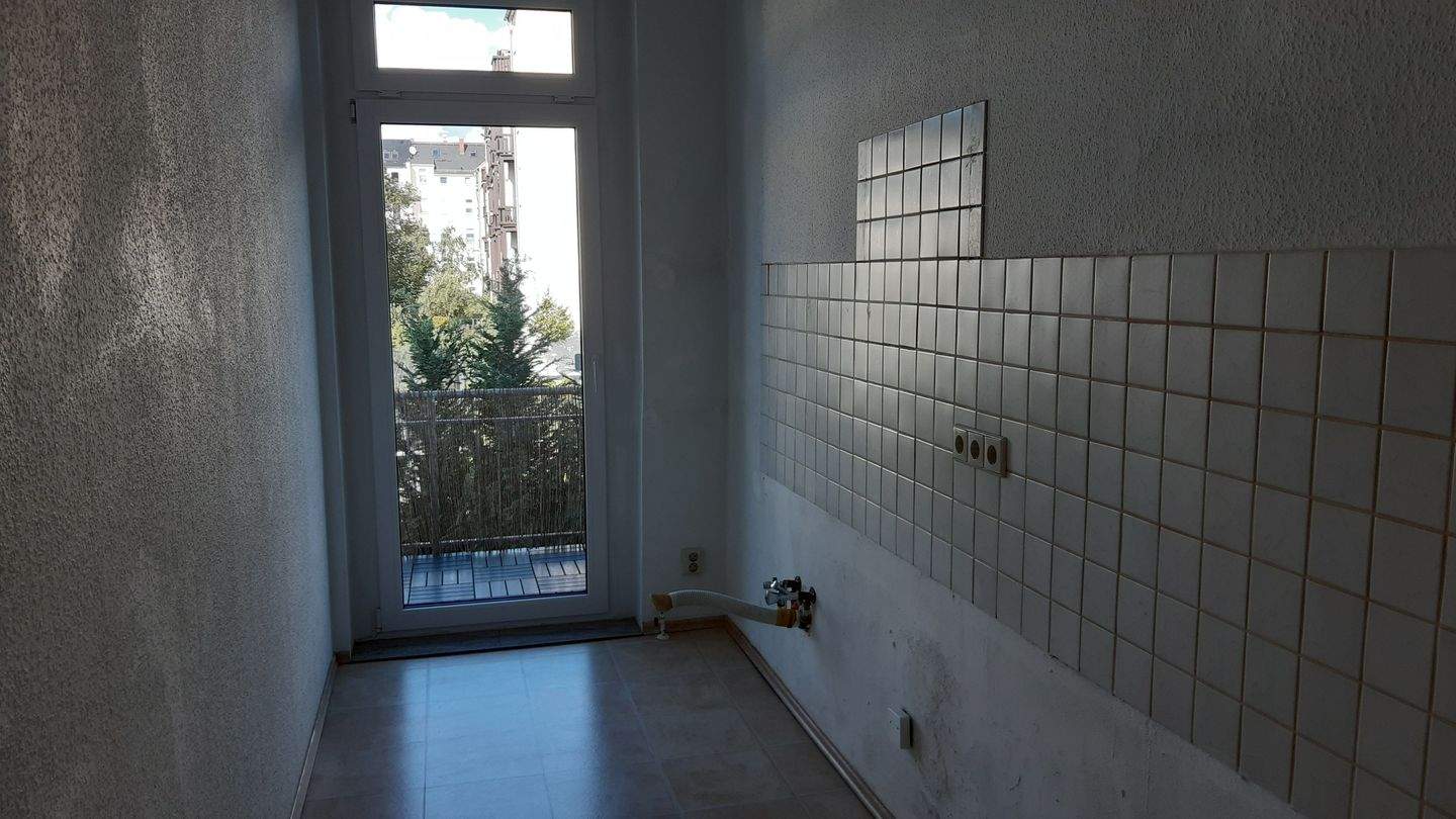3-Zimmer-Wohnung mit Balkon und Aufzug – Chemnitz – Vorschaubild 4