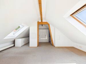 Wohnen mit Horizont und Raum für Individualität: Maisonettewohnung in begehrter Lage Stuttgarts! – 70192 Stuttgart – Vorschaubild 6