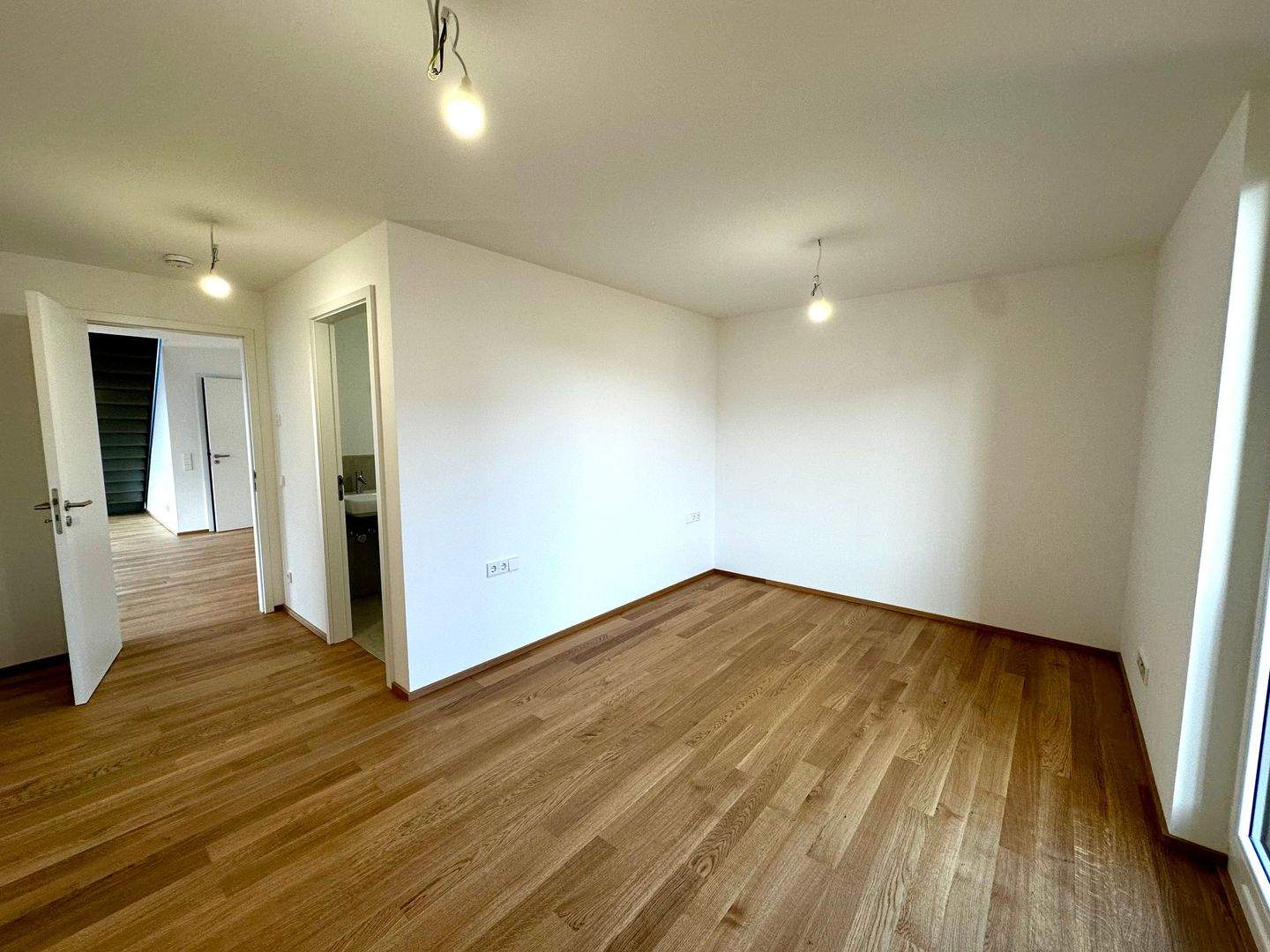 BEZUGSFERTIG - Hochwertiger Neubau - Penthouse - 3 ZKB - Wohnung 09 – Reutlingen – Vorschaubild 3
