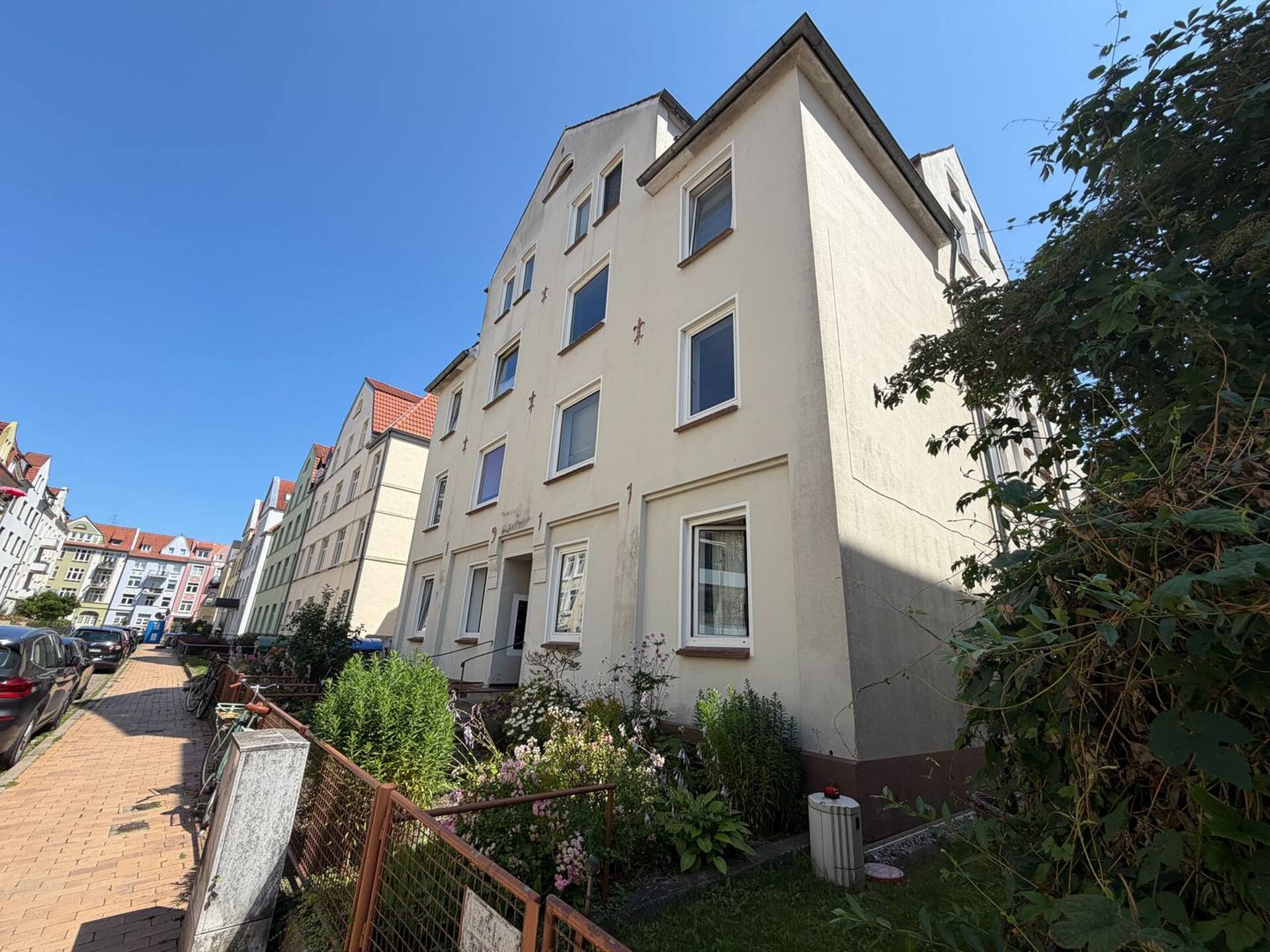 Mehrfamilienhaus in 23558 Lübeck mit 798 m² kaufen