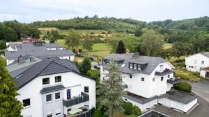 Wohnen in bester Lage - Helle Eigentumswohnung mit Balkon und Blick ins Grüne – 59929 Brilon – Vorschaubild 2