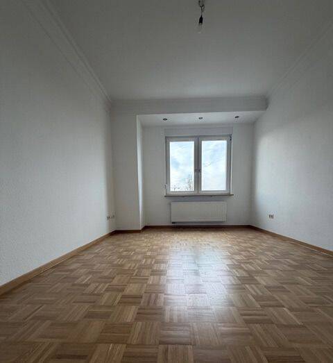 3-Zimmer-Wohnung mit Küche und Balkon – Nürnberg – Vorschaubild 7