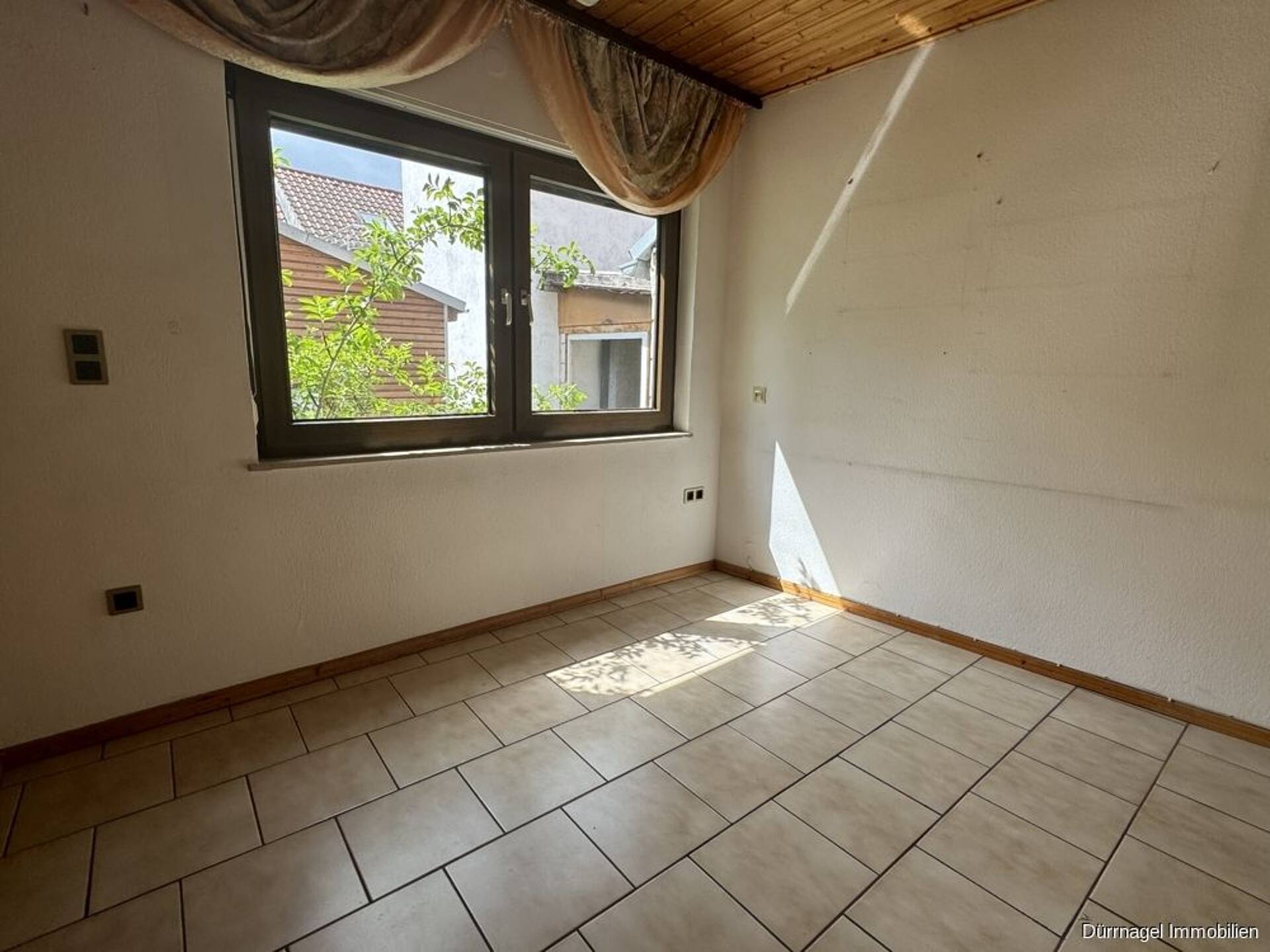 Mehrfamilienhaus in 97084 Würzburg mit 158 m² kaufen