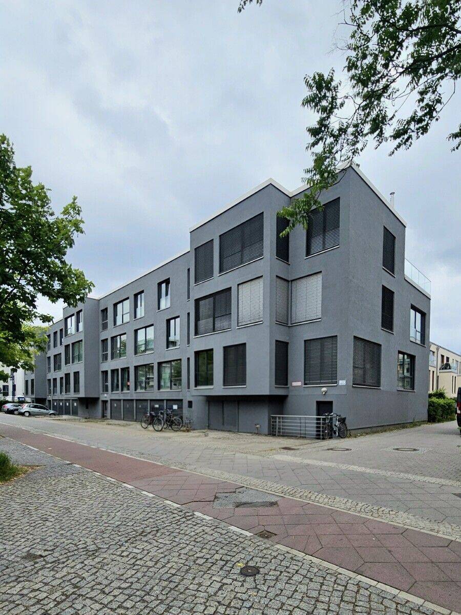 Hauptstadtmakler-Traumhafte Penthousewohnung mit Wasserblick – Berlin – Vorschaubild 4