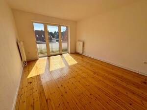 2 Zimmer Wohnung mit Balkon in Kiel ab sofort zu vermieten – 24159 Kiel – Vorschaubild 2