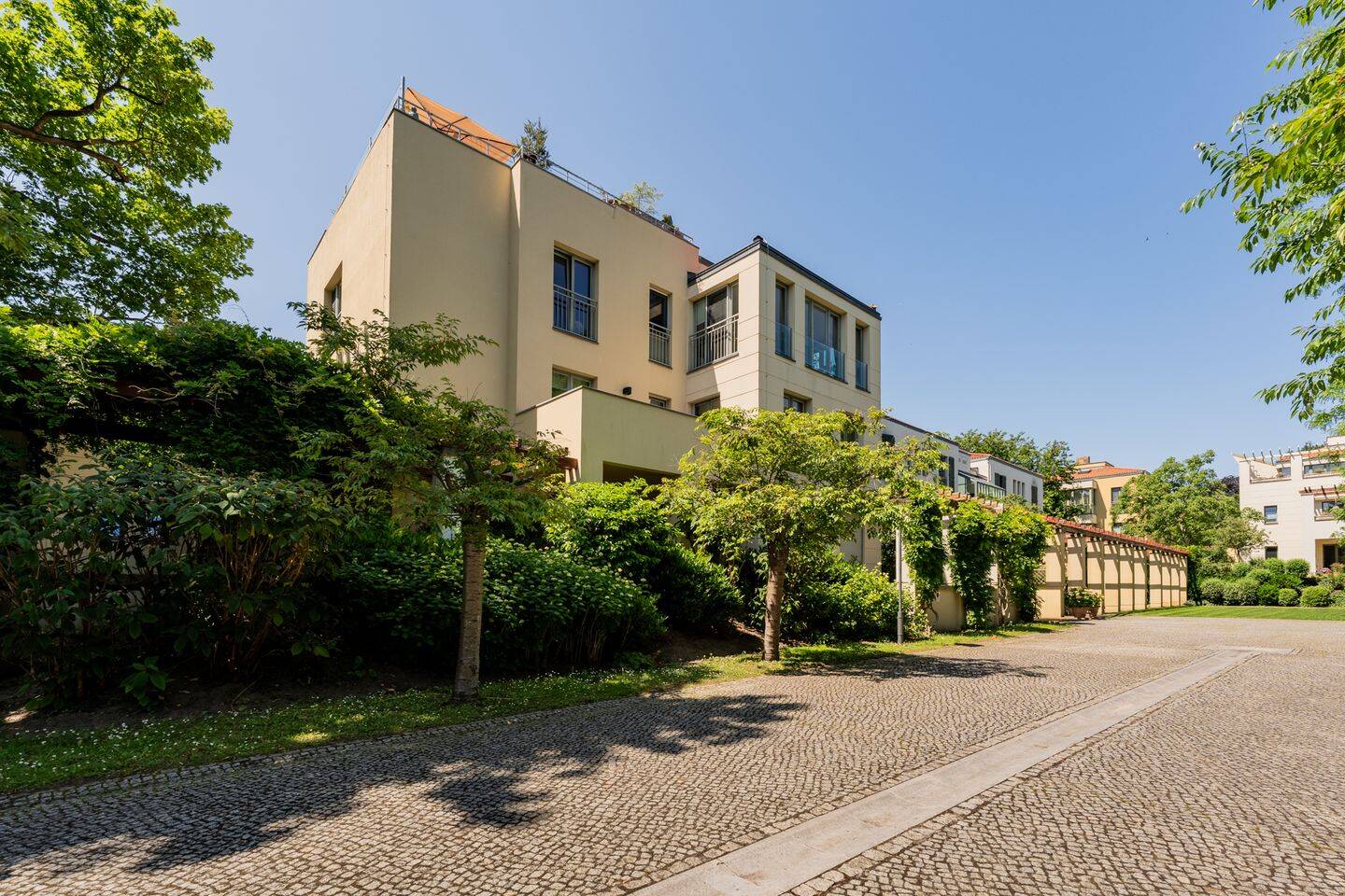 Elegantes Wohnen in einer der exklusivsten Wohnanlagen der Stadt – Potsdam – Vorschaubild 5