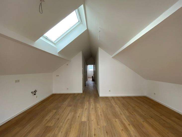 Schöne Dachgeschosswohnung in aufwendig saniertem Altbau zu vermieten – Trier – Vorschaubild 4
