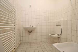 RUHIGER RÜCKZUGSORT IN BELIEBTER KIEZ-LAGE - NETTE COMMUNITY - BALKON MIT BLICK INS GRÜNE – 12047 Berlin – Vorschaubild 9