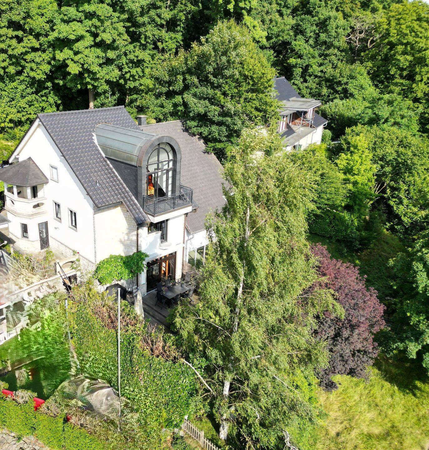 SCHLOSSGEFÜHL! Moderne DHH mit Traumblick über Menden – Menden – Vorschaubild 3