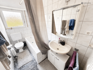 BEZUGSFREI: Großzügige 1-Zi.-Wohnung (Zi. + Küche + Bad) in beliebter Halbhöhenlage in S-Wangen – 70327 Stuttgart – Vorschaubild 4