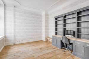 Elegante Altbauwohnung mit offener Designküche & modernem Interieur in ruhiger Hoflage – 14057 Berlin – Vorschaubild 7