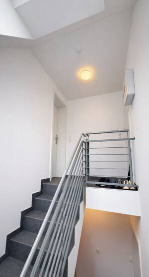 Modernisiertes Mehrfamilienhaus in Beuel-Schwarzrheindorf – 53225 Bonn – Vorschaubild 8