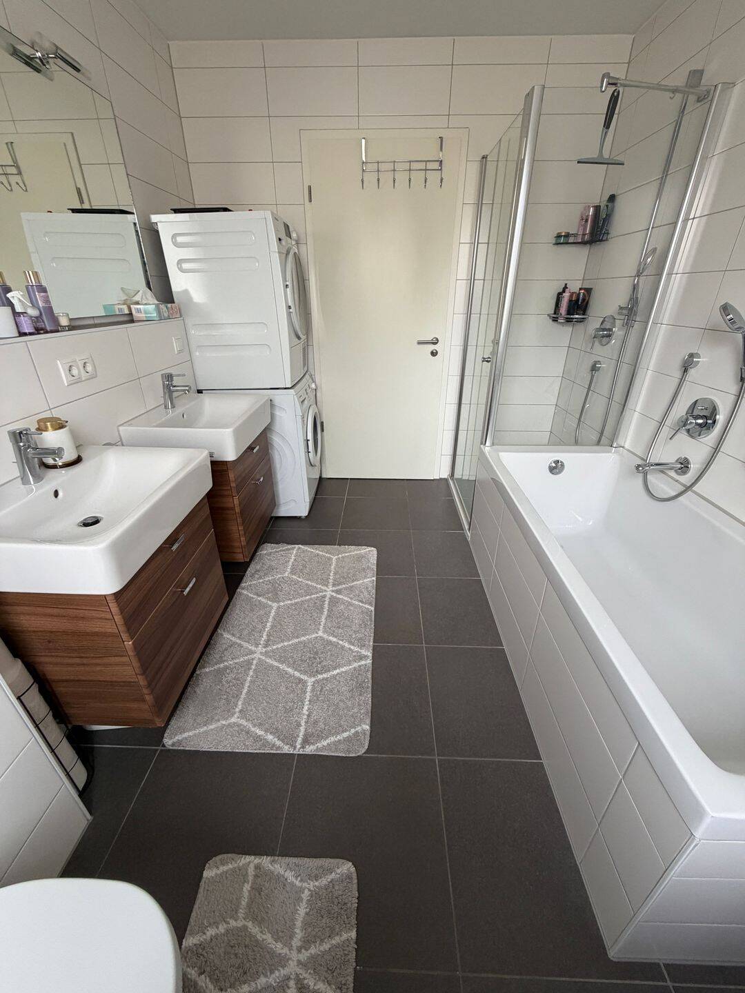 Erdgeschosswohnung mit schönem Garten (voll möbliert+küche+Garage+provisionsfrei) – Augsburg – Vorschaubild 6