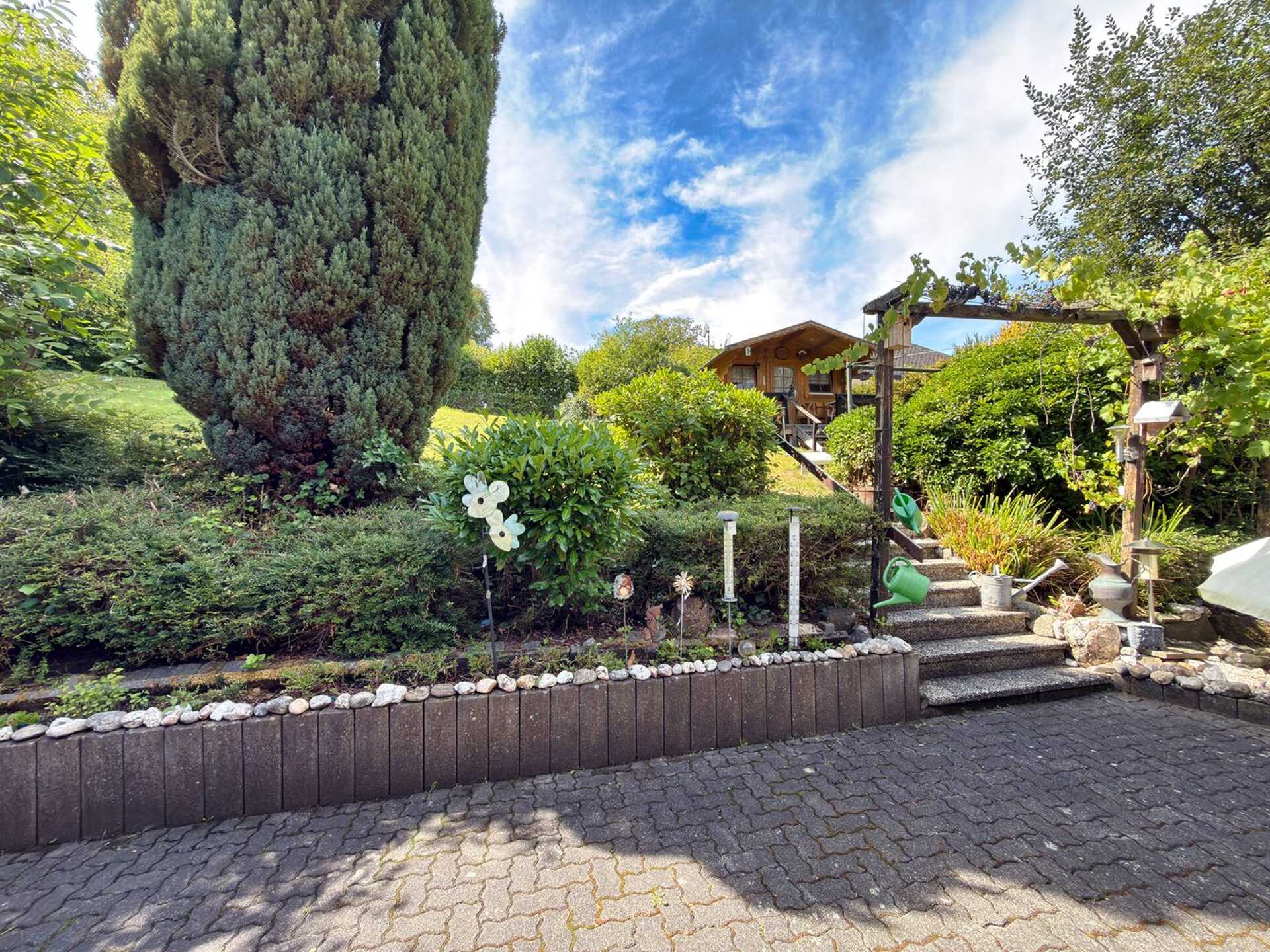 Mehrfamilienhaus in 57537 Wissen mit 231,86 m² kaufen