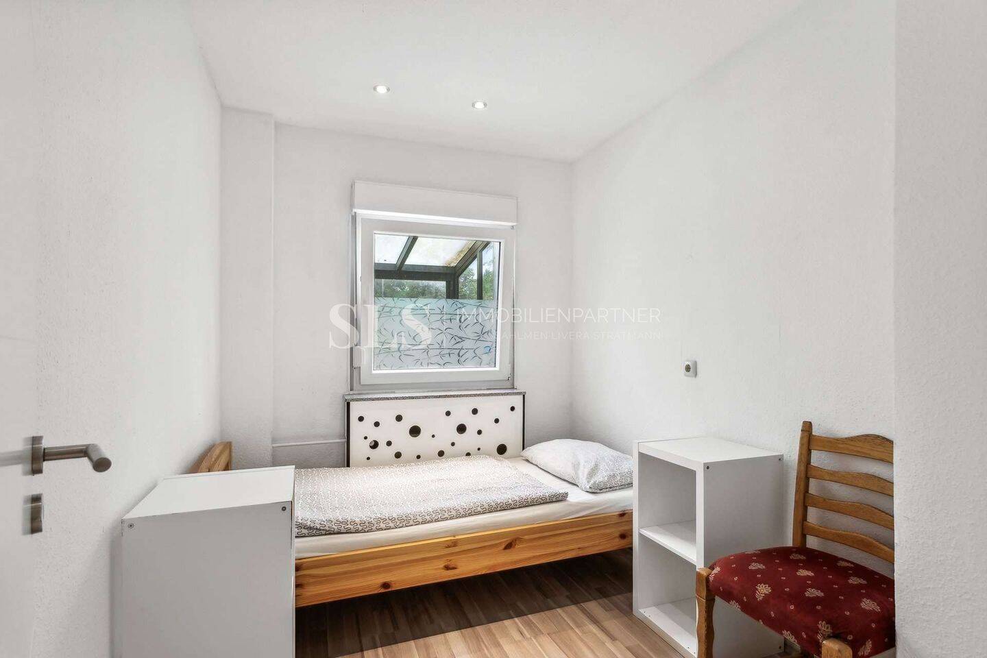 Gepflegtes 5-Familienhaus mit Ausbaureserve, Garten und Stellplätzen in Gelsenkirchen-Scholven – Gelsenkirchen – Vorschaubild 9