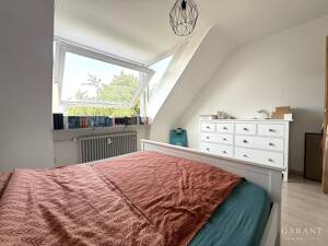 Sonnige Dachgeschosswohnung mit besonderem Flair – 81375 München – Vorschaubild 5