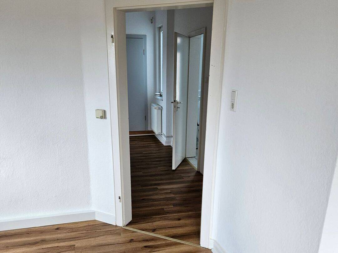 Ruhige DG-Wohnung mit Balkon in der Oststadt – Hannover – Vorschaubild 2