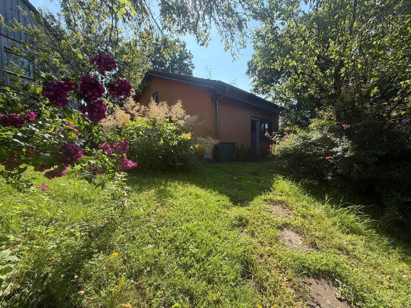 Großzügiges Zweifamilienhaus mit Ausbaureserve und vielseitigen Nutzungsmöglichkeiten in Extertal! – Extertal – Vorschaubild 6