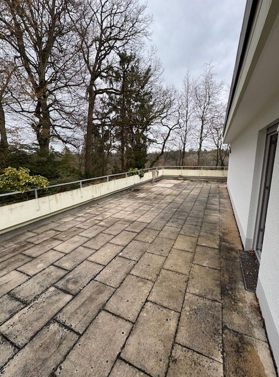Rarität in Pullach außergewöhnliche Penthouse Wohnung mit großer Dachterrasse – München – Vorschaubild 7