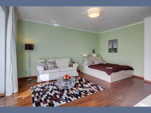 Möbliert: Großzügiges Apartment in guter, ruhiger Lage – 81547 München – Vorschaubild 2