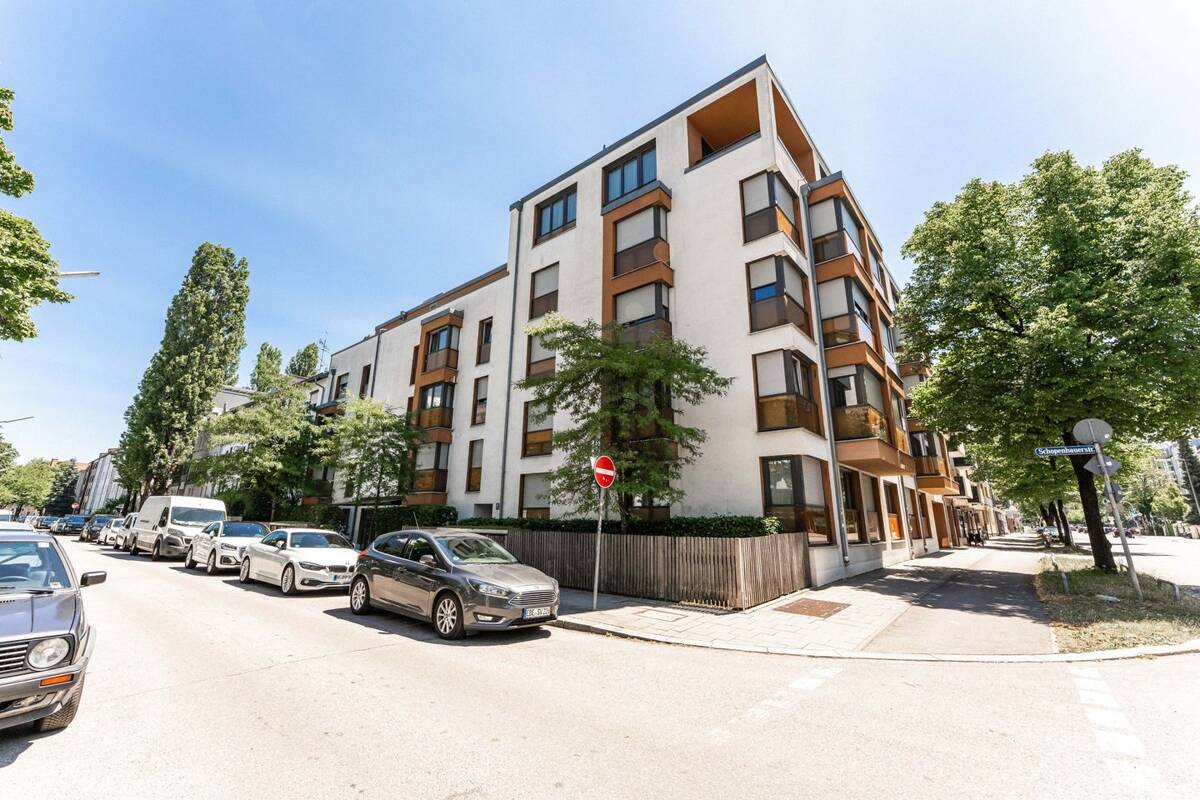Neuwertige Stadtwohnung mit großem Südbalkon zum Innenhof – 80807 München – Bild 1 von 9
